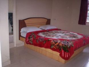 Rn Holidays Hotel Ooty Exteriör bild